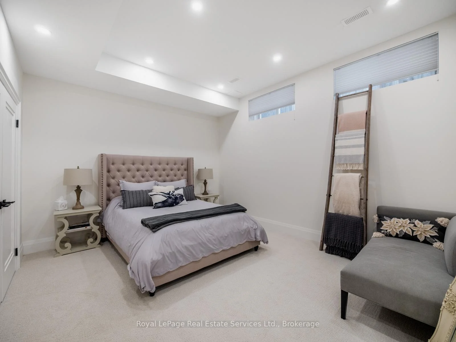 Photo 38 of 74 West Street, Oakville, Bronte — HOMEH