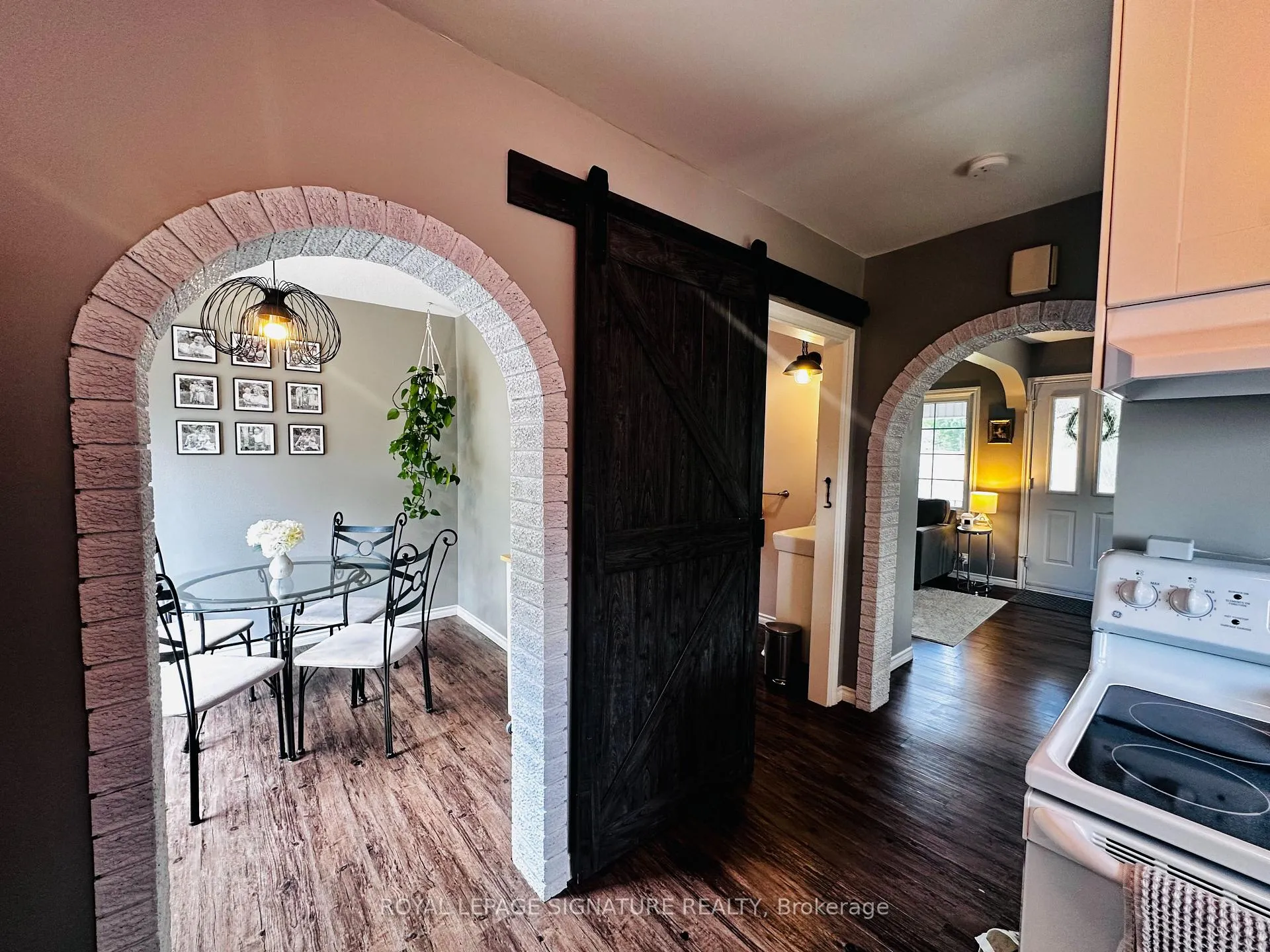 Photo 8 of 137 Lancaster Street W, Kitchener, Northward — HOMEH