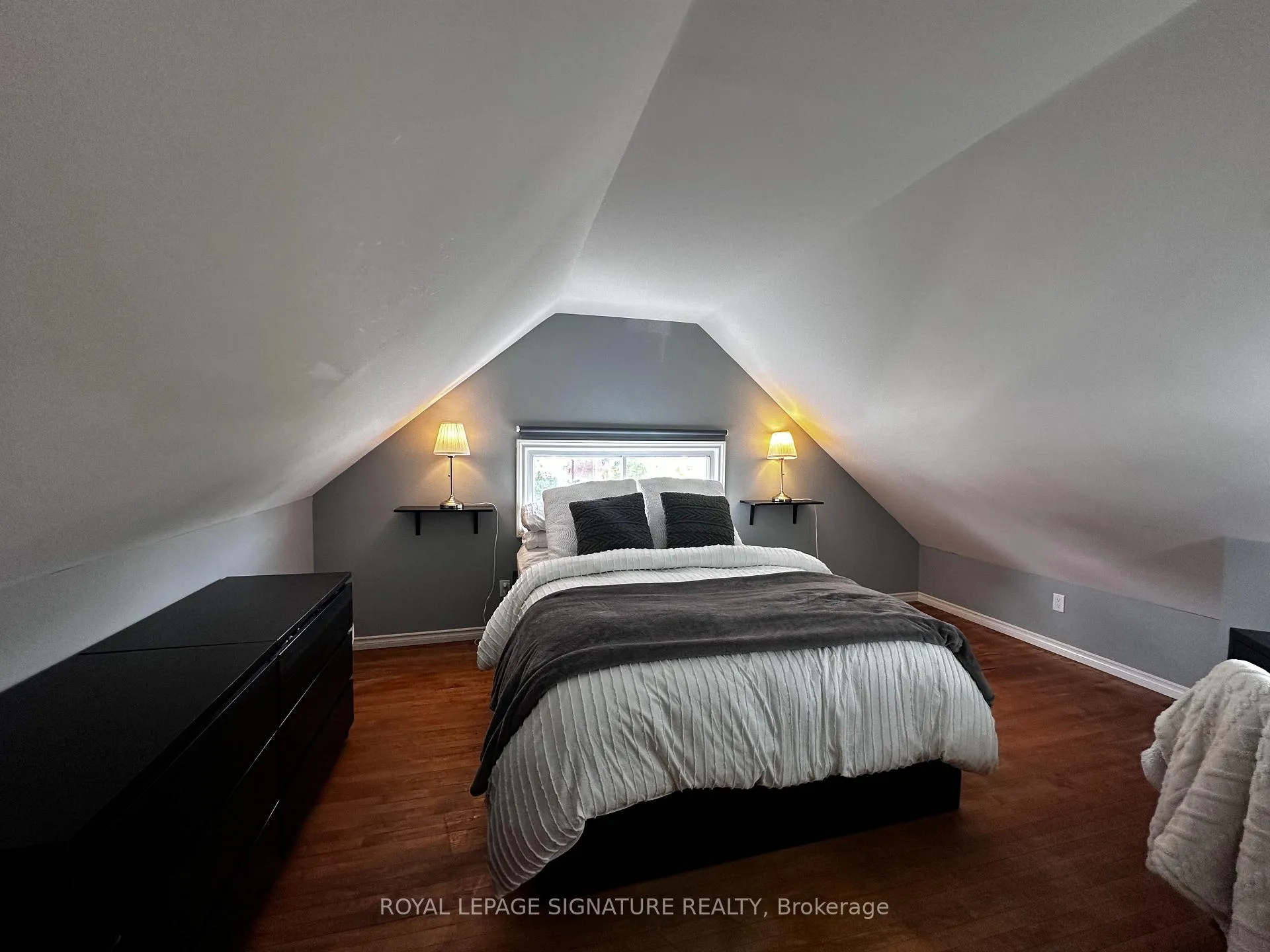 Photo 20 of 137 Lancaster Street W, Kitchener, Northward — HOMEH