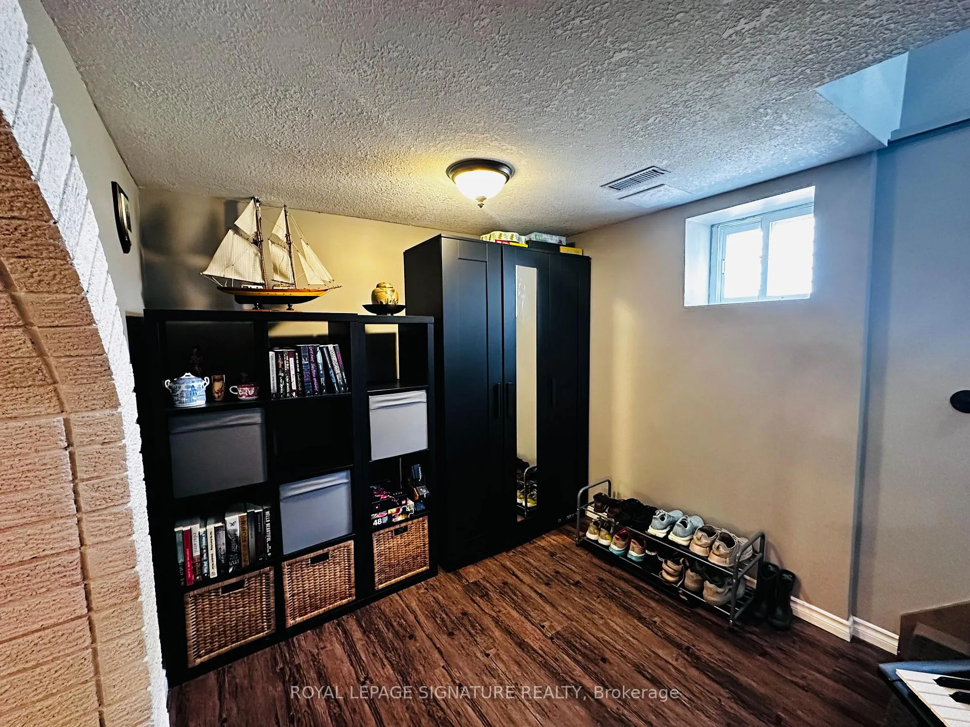 Photo 24 of 137 Lancaster Street W, Kitchener, Northward — HOMEH