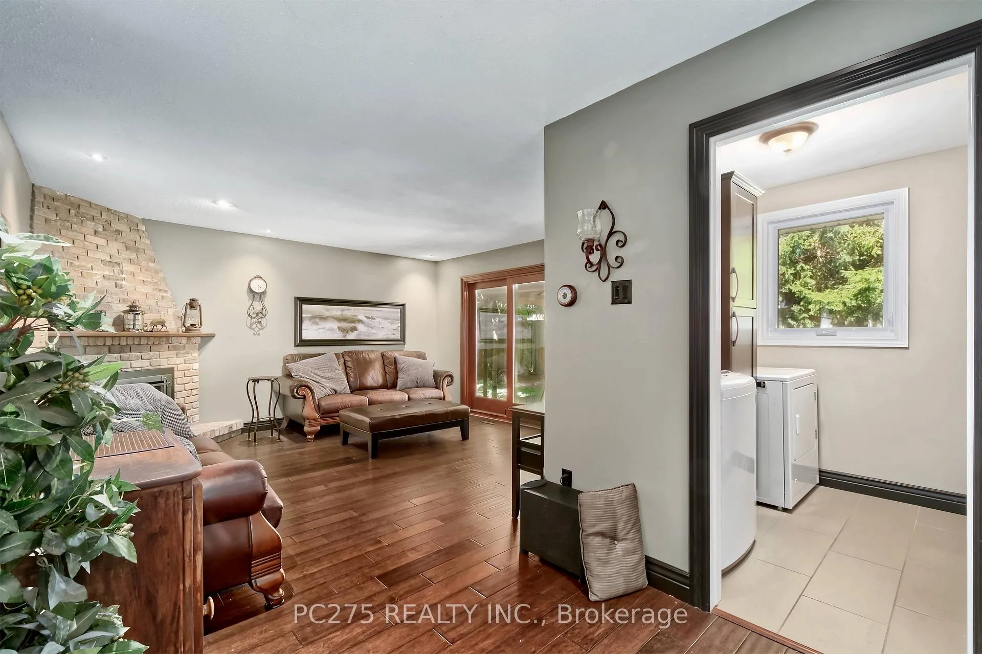Photo 15 of 27 Portal Crescent, London, North C — HOMEH