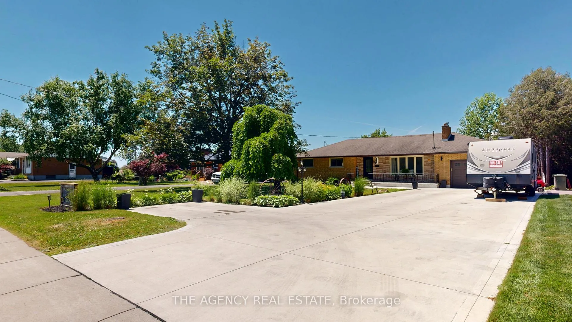 Photo 4 of 166 Fairview Avenue W, St. Thomas — HOMEH