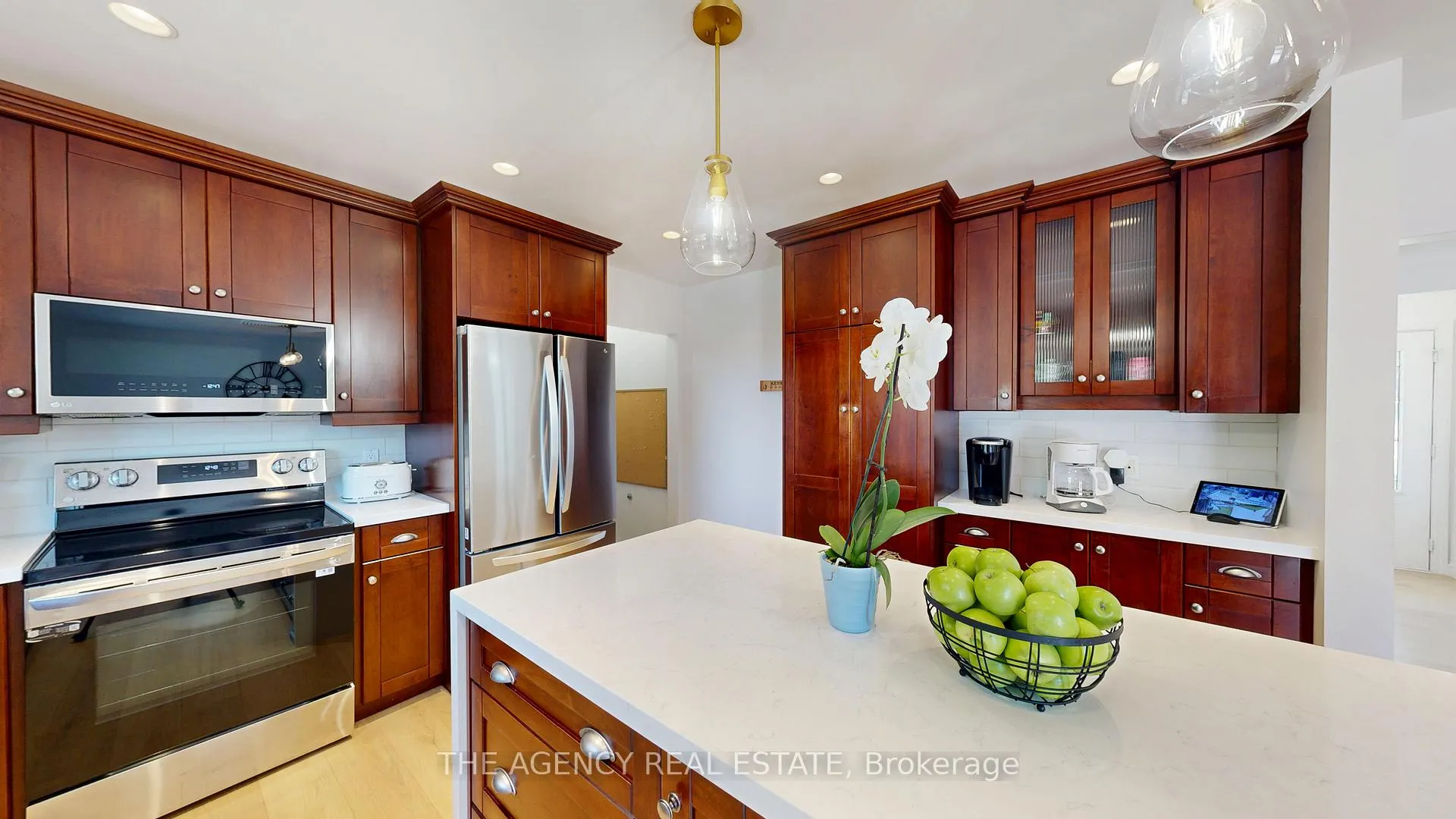 Photo 12 of 166 Fairview Avenue W, St. Thomas — HOMEH
