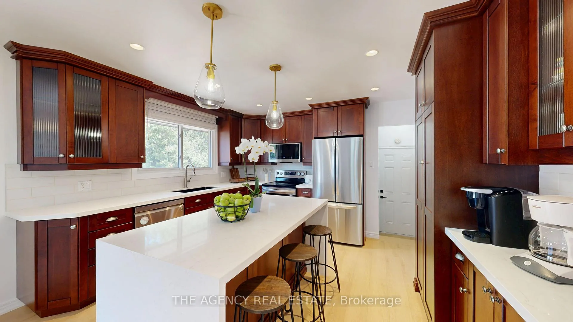 Photo 23 of 166 Fairview Avenue W, St. Thomas — HOMEH