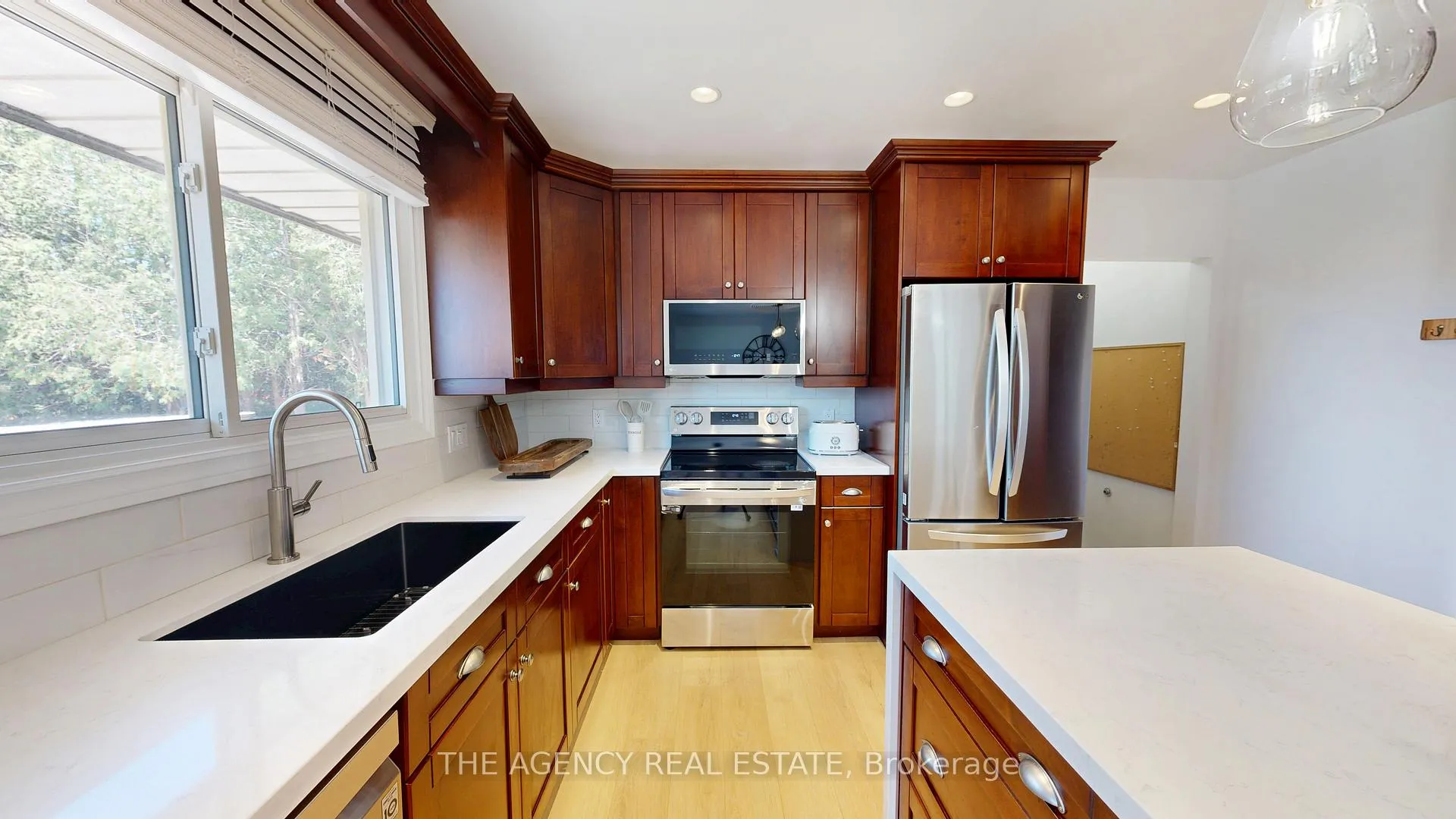 Photo 25 of 166 Fairview Avenue W, St. Thomas — HOMEH