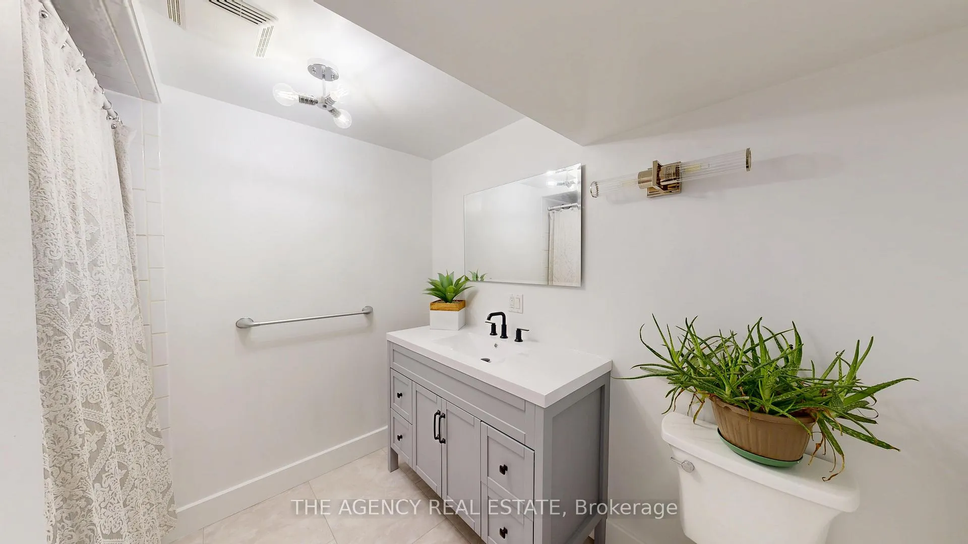 Photo 39 of 166 Fairview Avenue W, St. Thomas — HOMEH
