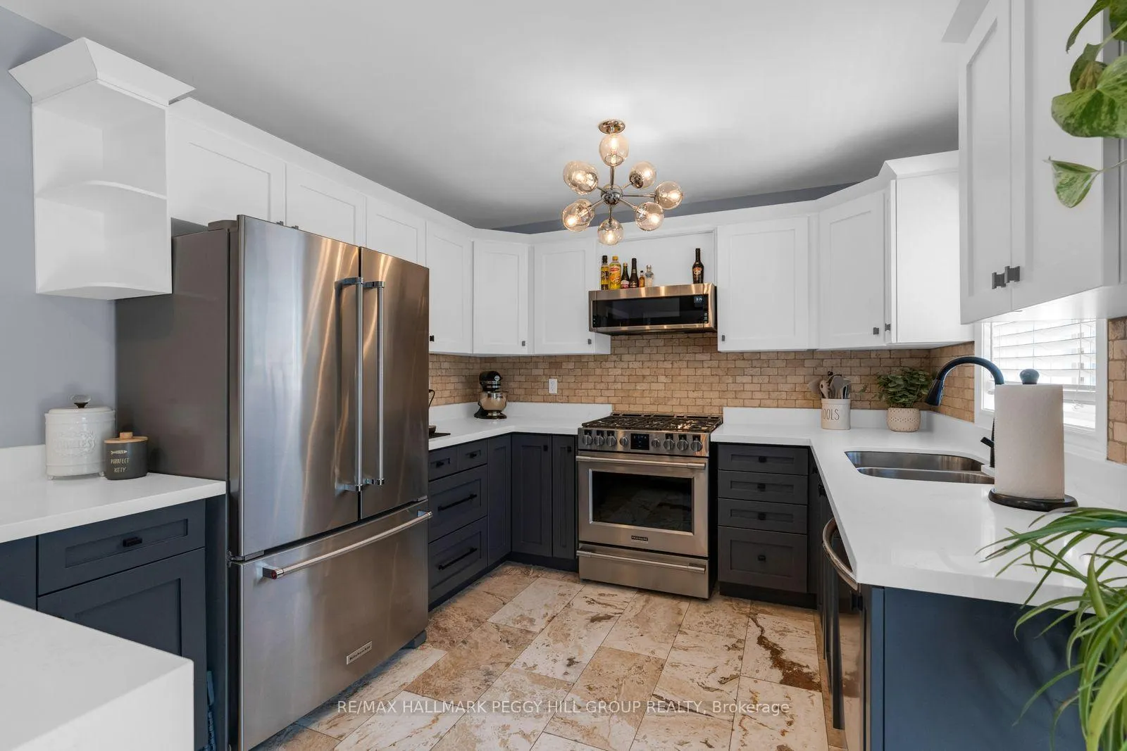 Photo 7 of 15 Brookwood Drive, Barrie, 400 West — HOMEH