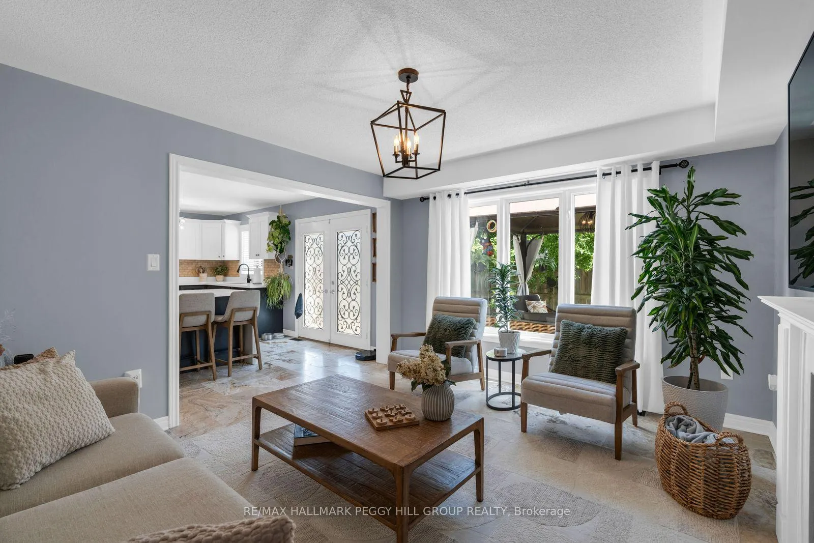 Photo 9 of 15 Brookwood Drive, Barrie, 400 West — HOMEH