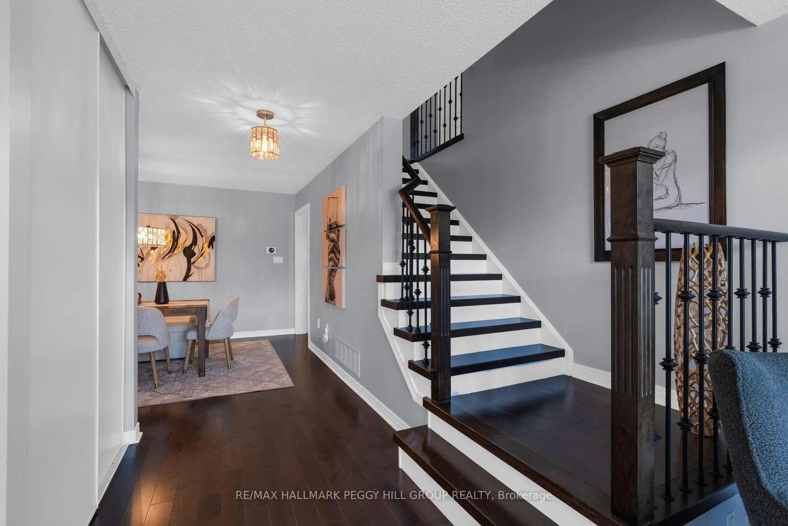 Photo 10 of 15 Brookwood Drive, Barrie, 400 West — HOMEH