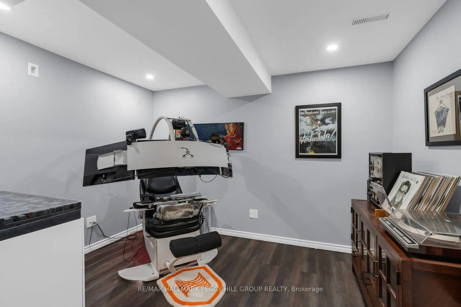 Photo 18 of 15 Brookwood Drive, Barrie, 400 West — HOMEH