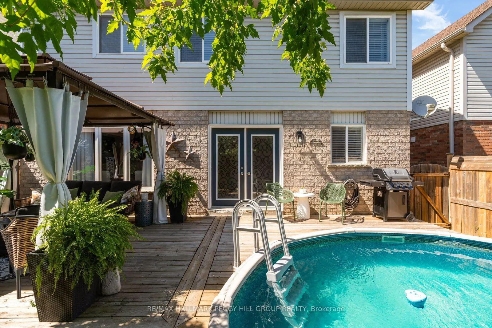 Photo 20 of 15 Brookwood Drive, Barrie, 400 West — HOMEH