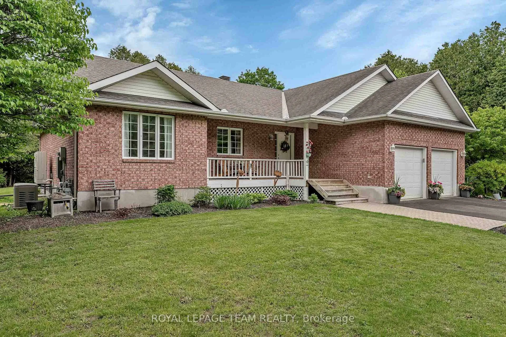 Photo 1 of 6515 Waddion Drive, Ottawa, Greely — HOMEH