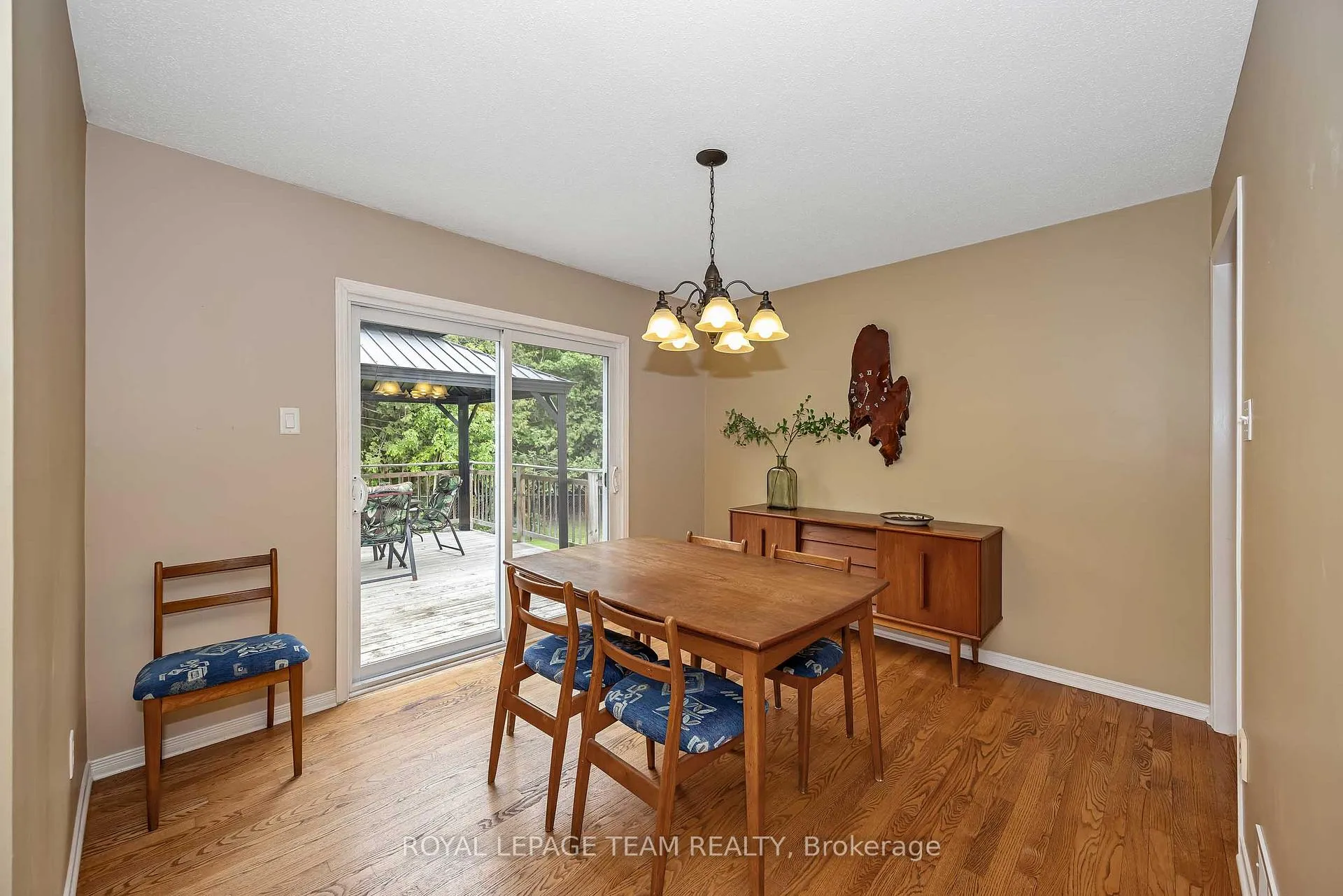 Photo 10 of 6515 Waddion Drive, Ottawa, Greely — HOMEH