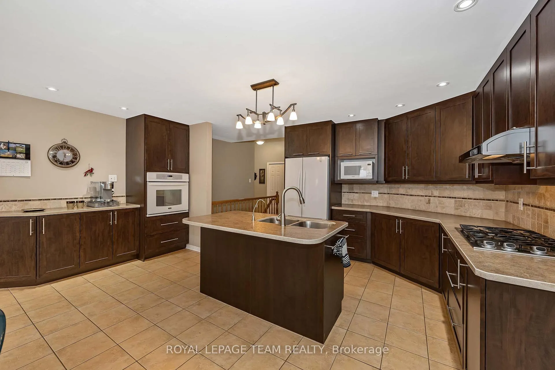 Photo 11 of 6515 Waddion Drive, Ottawa, Greely — HOMEH