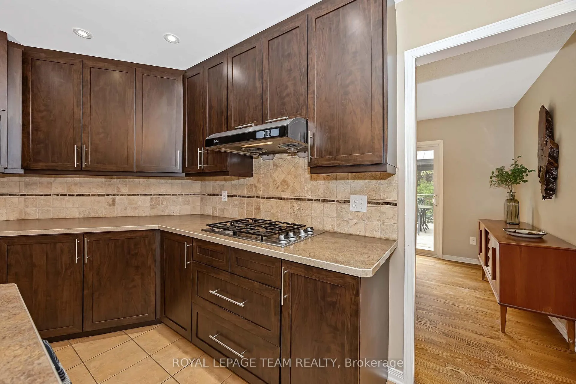 Photo 12 of 6515 Waddion Drive, Ottawa, Greely — HOMEH