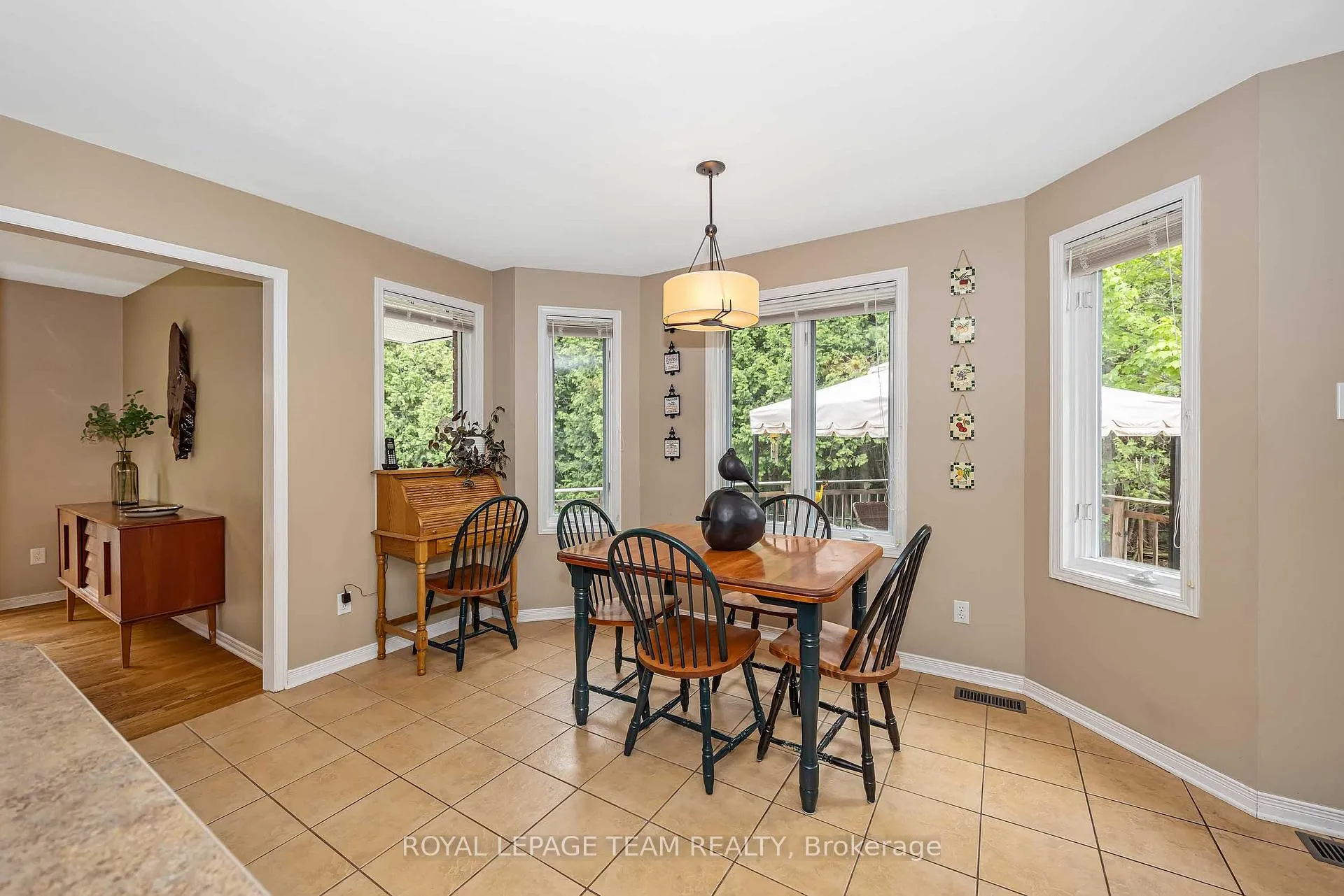 Photo 14 of 6515 Waddion Drive, Ottawa, Greely — HOMEH