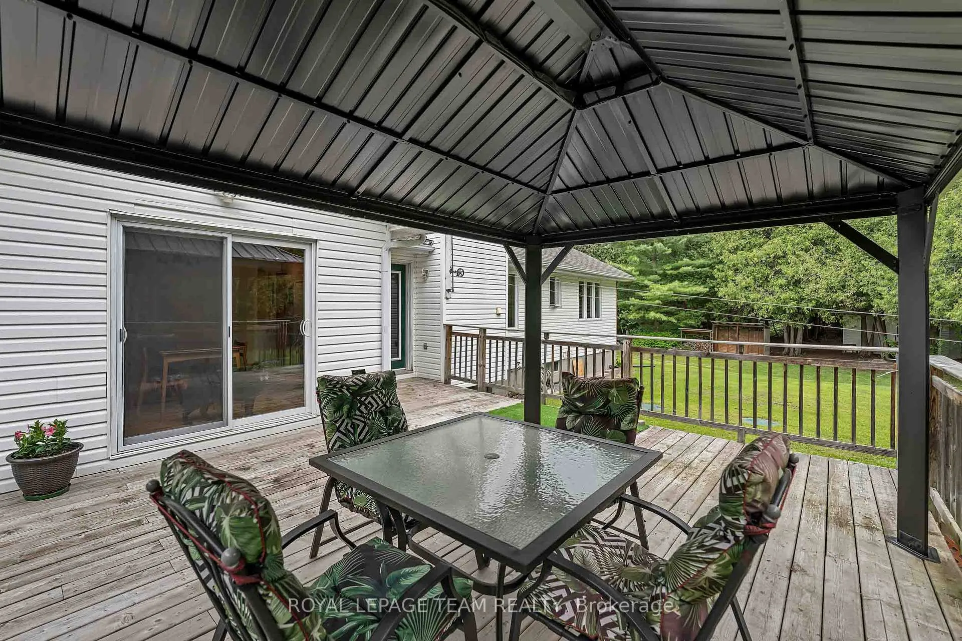 Photo 34 of 6515 Waddion Drive, Ottawa, Greely — HOMEH