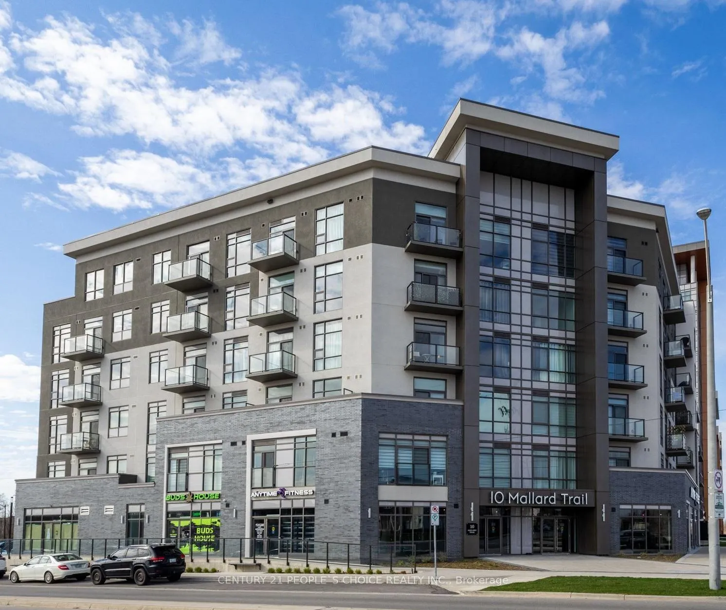 Photo 2 of Unit 532, 10 Mallard Trail, Hamilton, Waterdown — HOMEH
