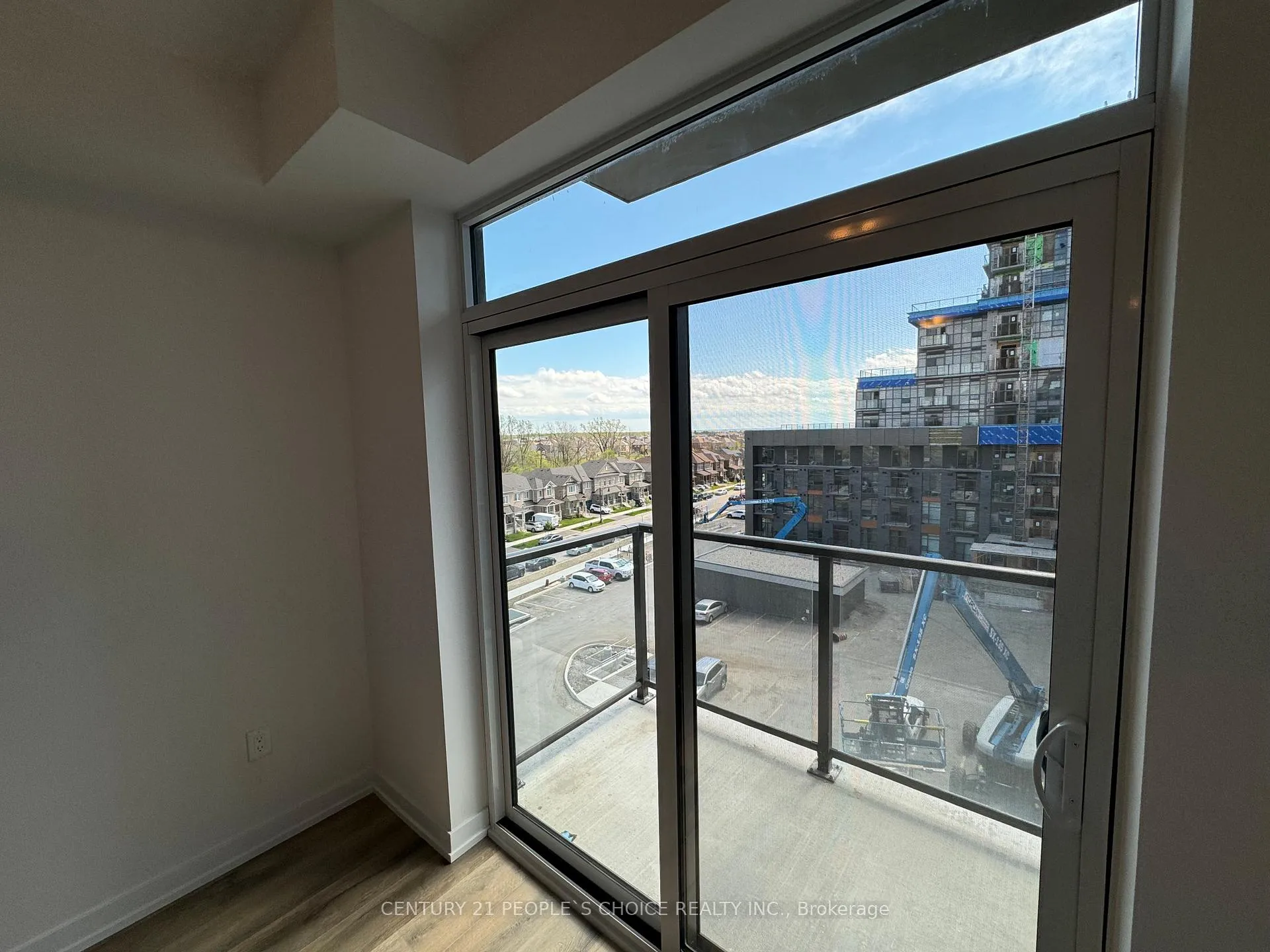 Photo 15 of Unit 532, 10 Mallard Trail, Hamilton, Waterdown — HOMEH