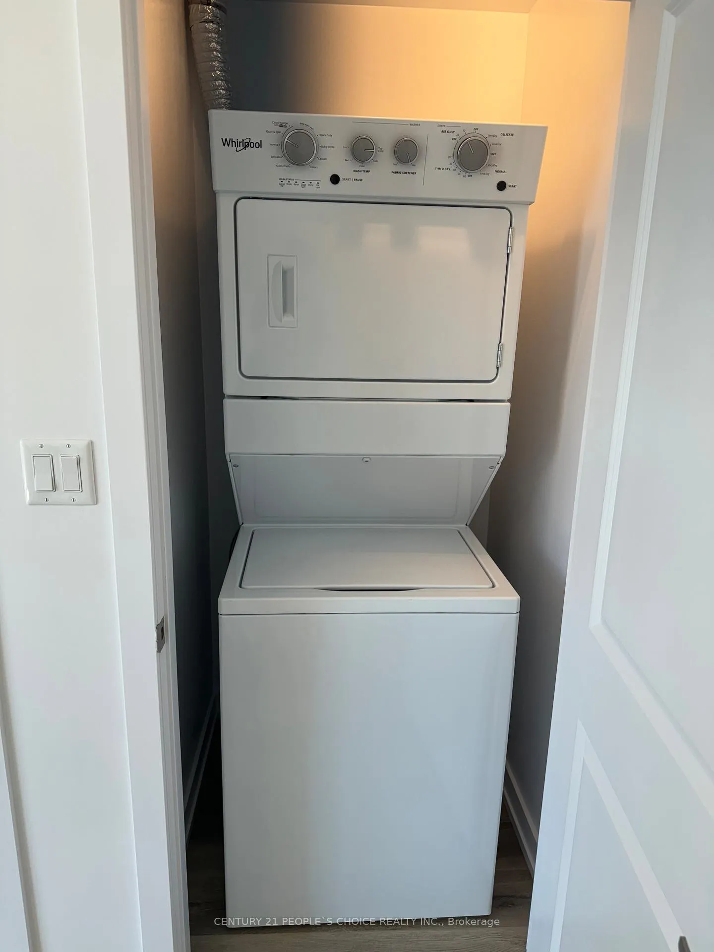 Photo 17 of Unit 532, 10 Mallard Trail, Hamilton, Waterdown — HOMEH