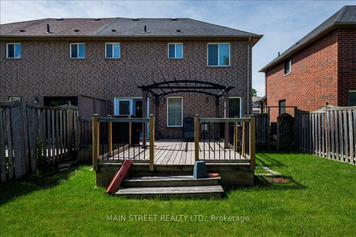 Photo 4 of 128 Tunbridge Road, Barrie, Georgian Drive — HOMEH