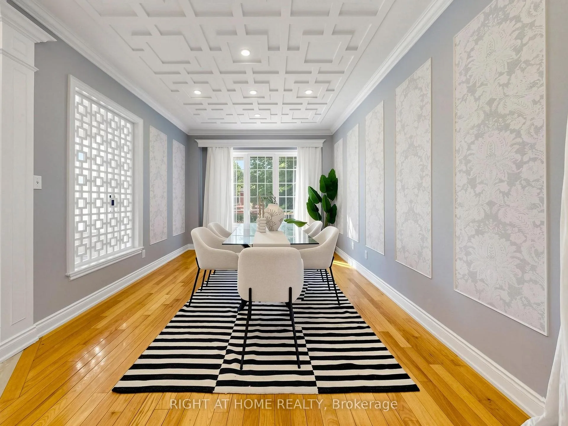Photo 4 of 142 Alfred Smith Way, Newmarket, Woodland Hill — HOMEH