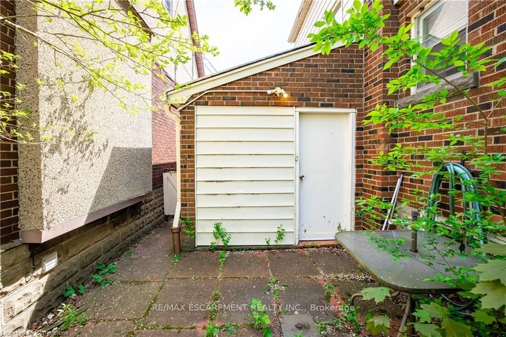Photo 8 of 136 Glen Road, Hamilton, Westdale — HOMEH