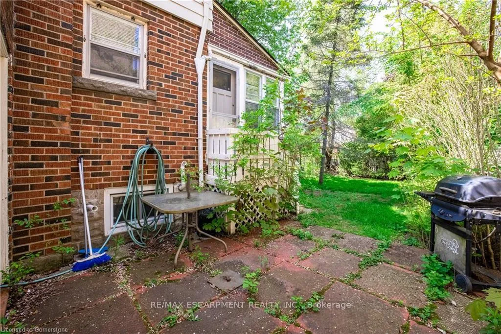 Photo 12 of 136 Glen Road, Hamilton, Westdale — HOMEH