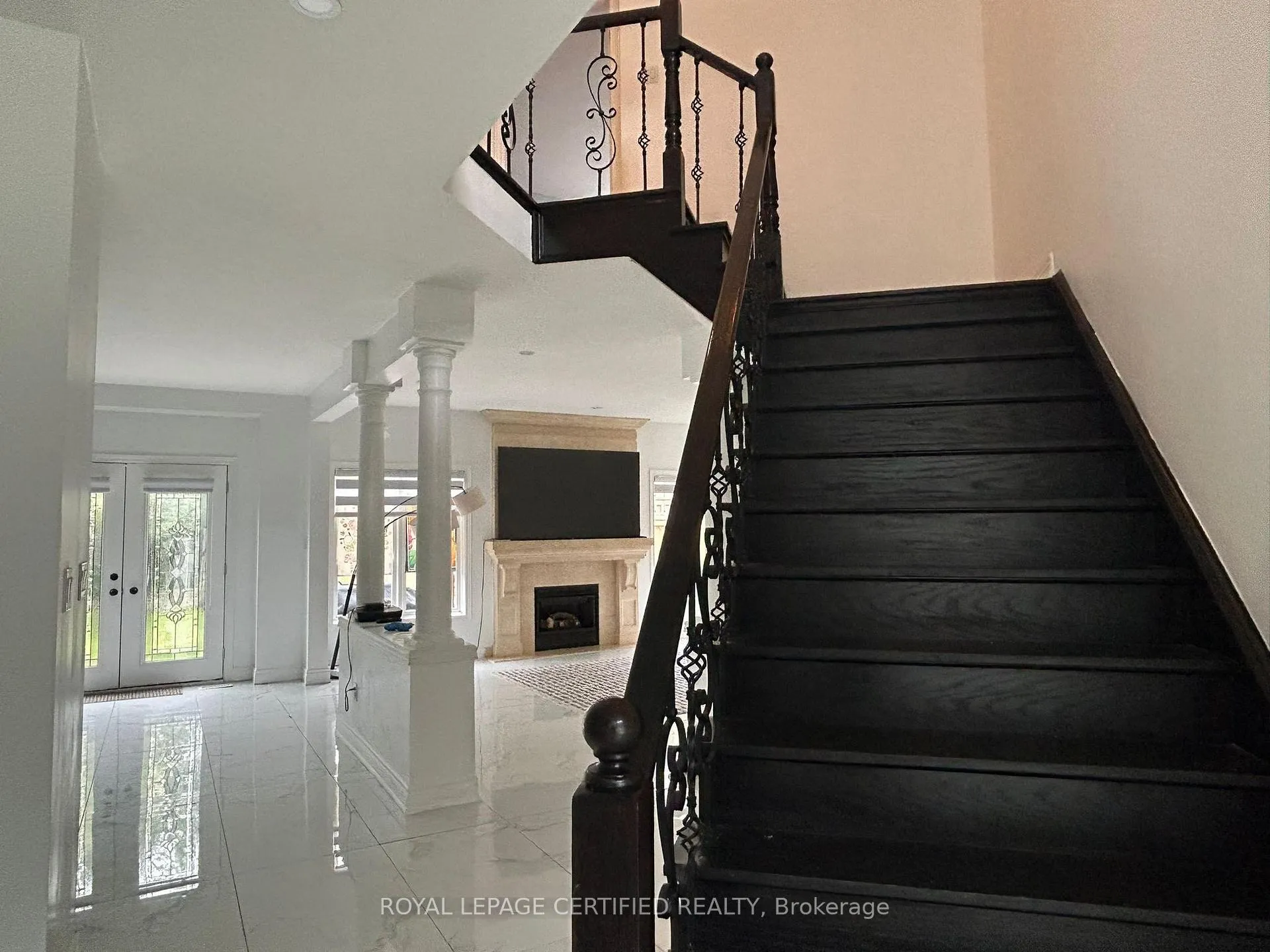 Photo 2 of 197 Joshua Avenue, Hamilton, Ancaster — HOMEH