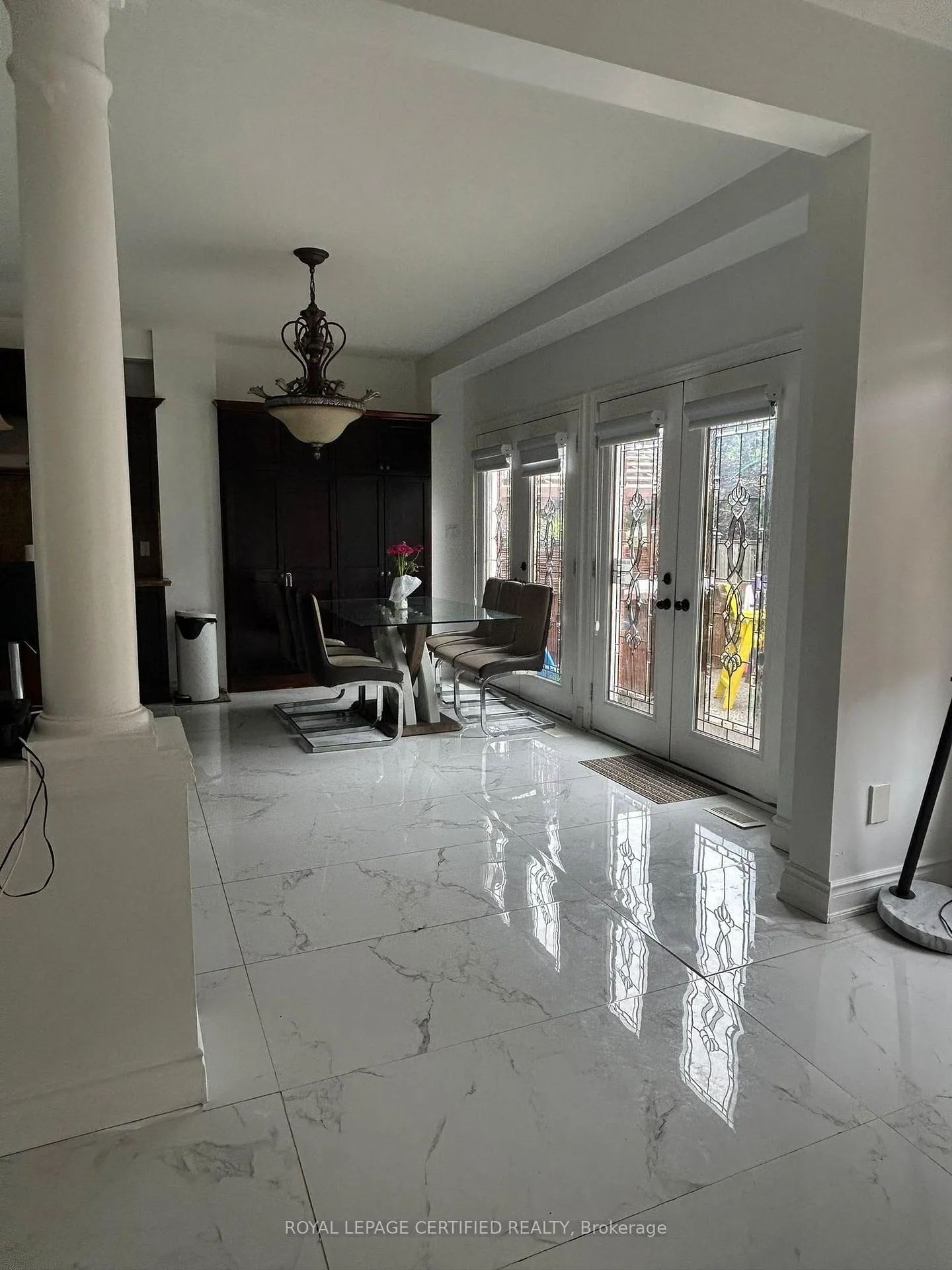 Photo 5 of 197 Joshua Avenue, Hamilton, Ancaster — HOMEH