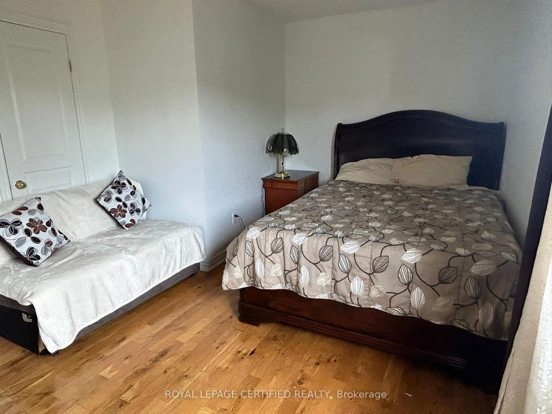 Photo 11 of 197 Joshua Avenue, Hamilton, Ancaster — HOMEH