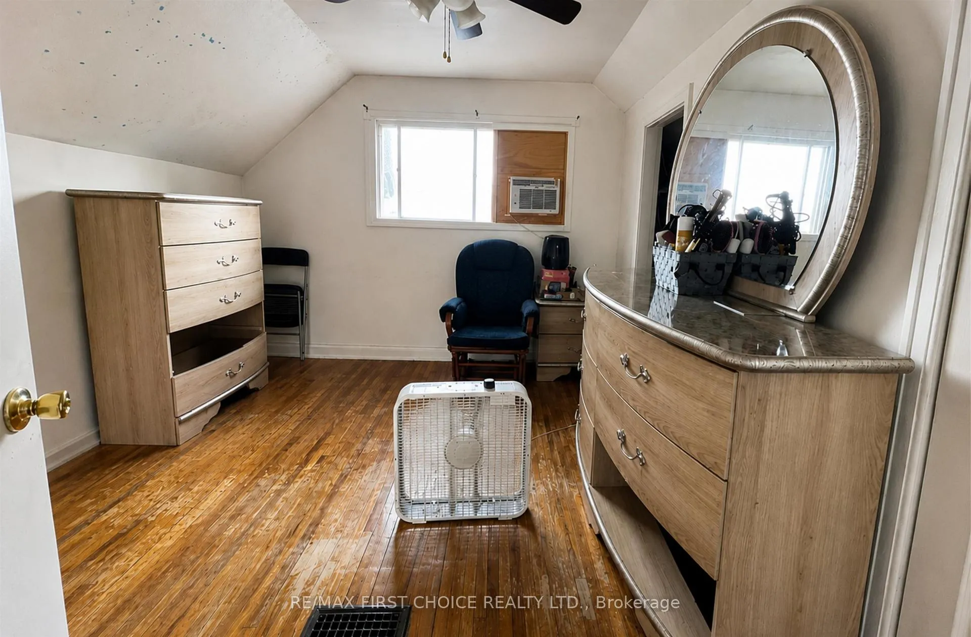 Photo 8 of 602 Third Street W, Fort Frances — HOMEH