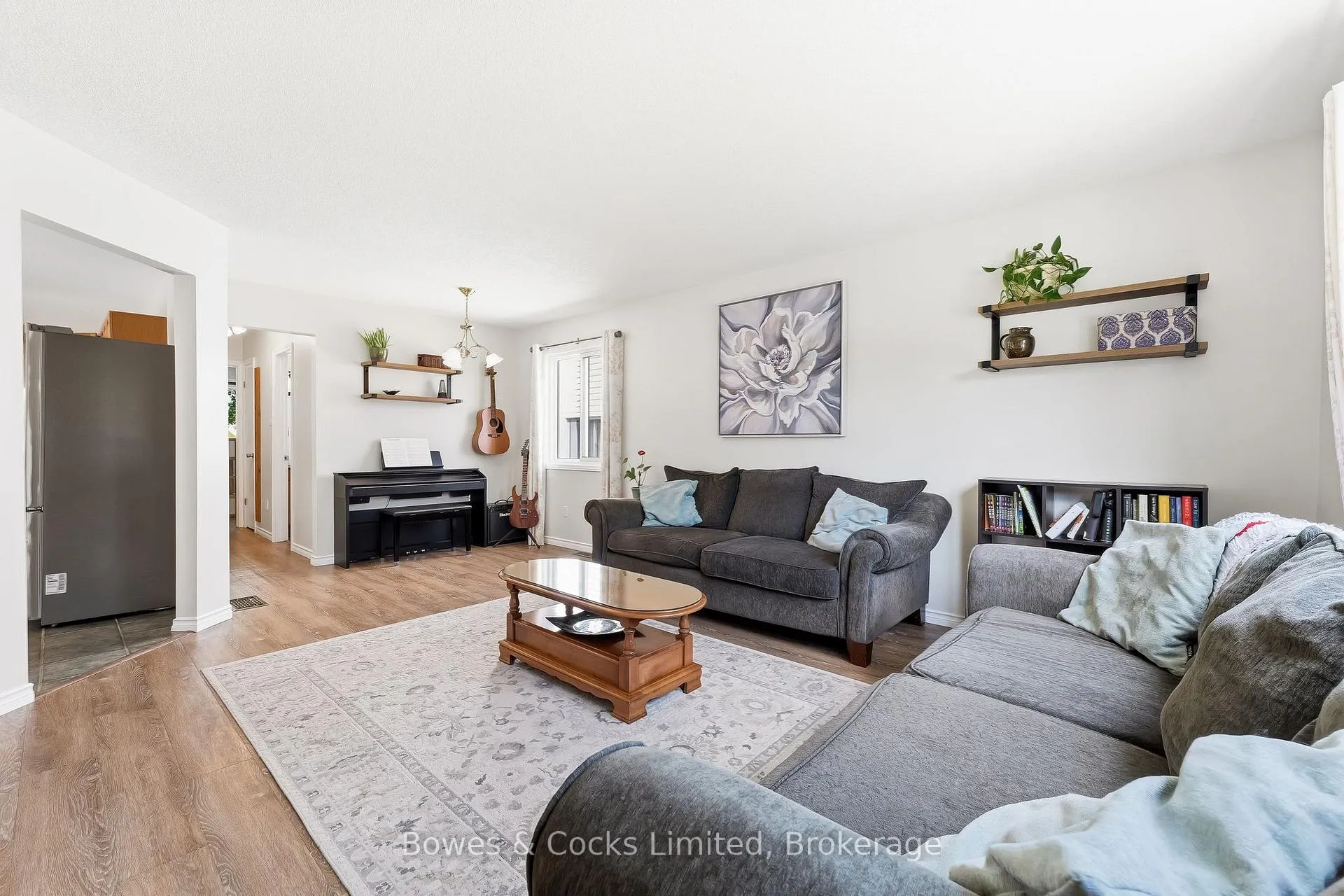 Photo 7 of 1247 Huntington Circle, Peterborough, Otonabee Ward 1 — HOMEH