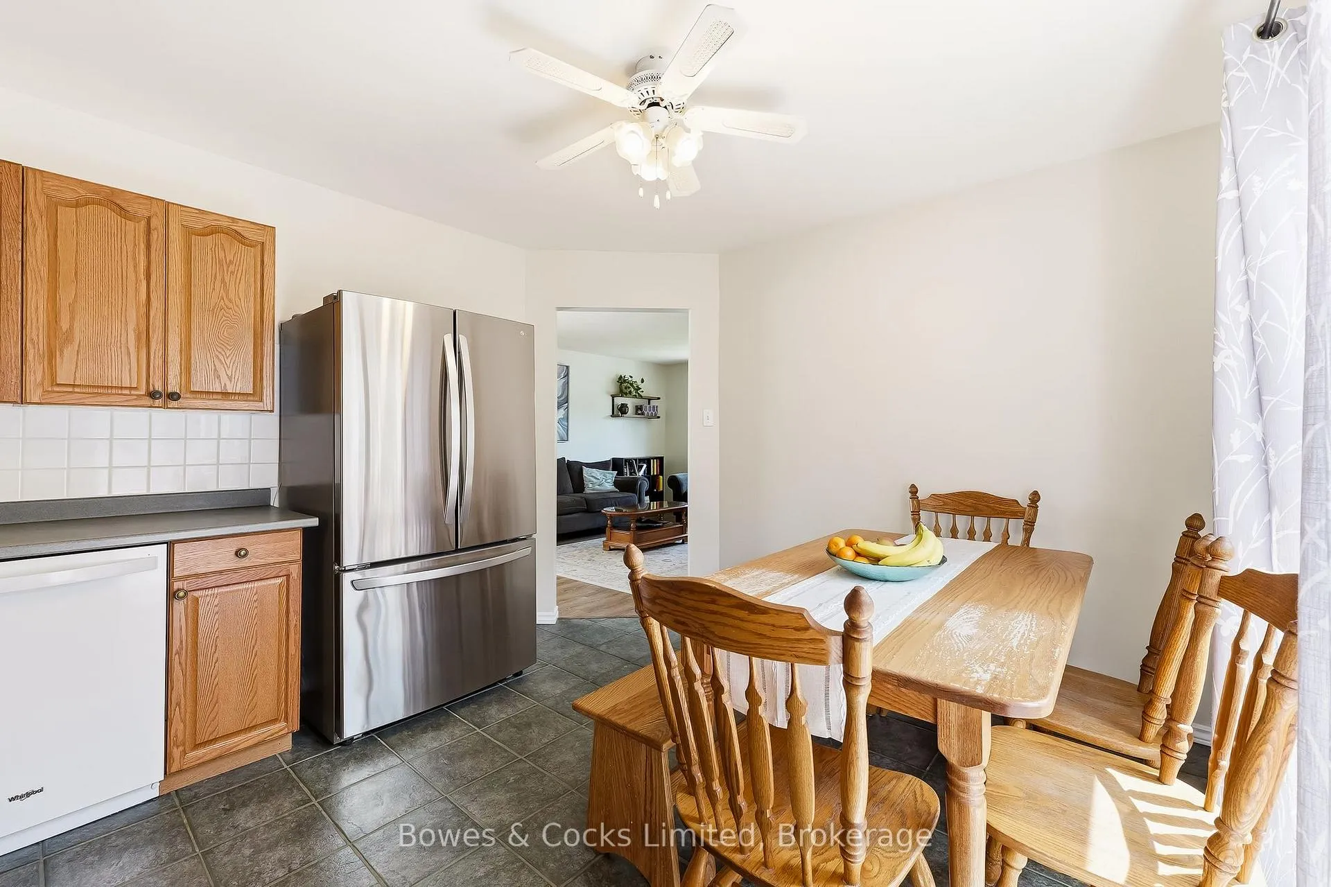 Photo 12 of 1247 Huntington Circle, Peterborough, Otonabee Ward 1 — HOMEH
