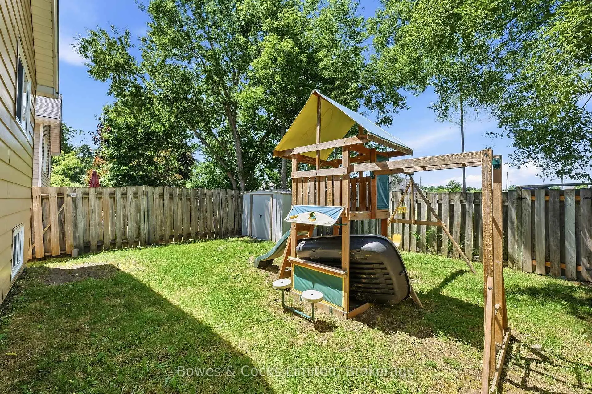 Photo 32 of 1247 Huntington Circle, Peterborough, Otonabee Ward 1 — HOMEH
