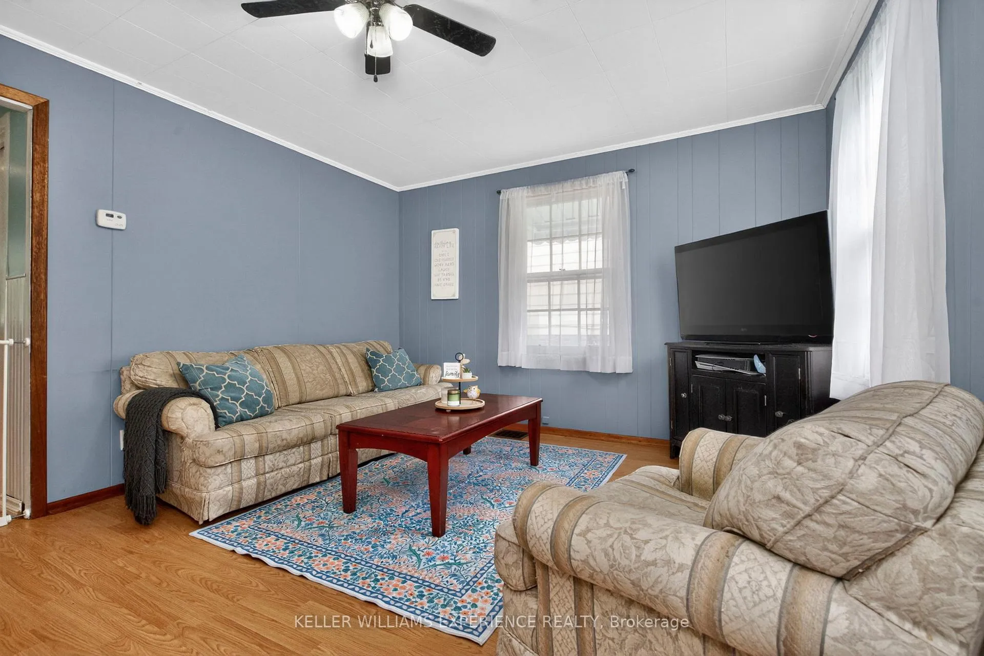 Photo 5 of 10 Argyle Avenue, Orillia — HOMEH