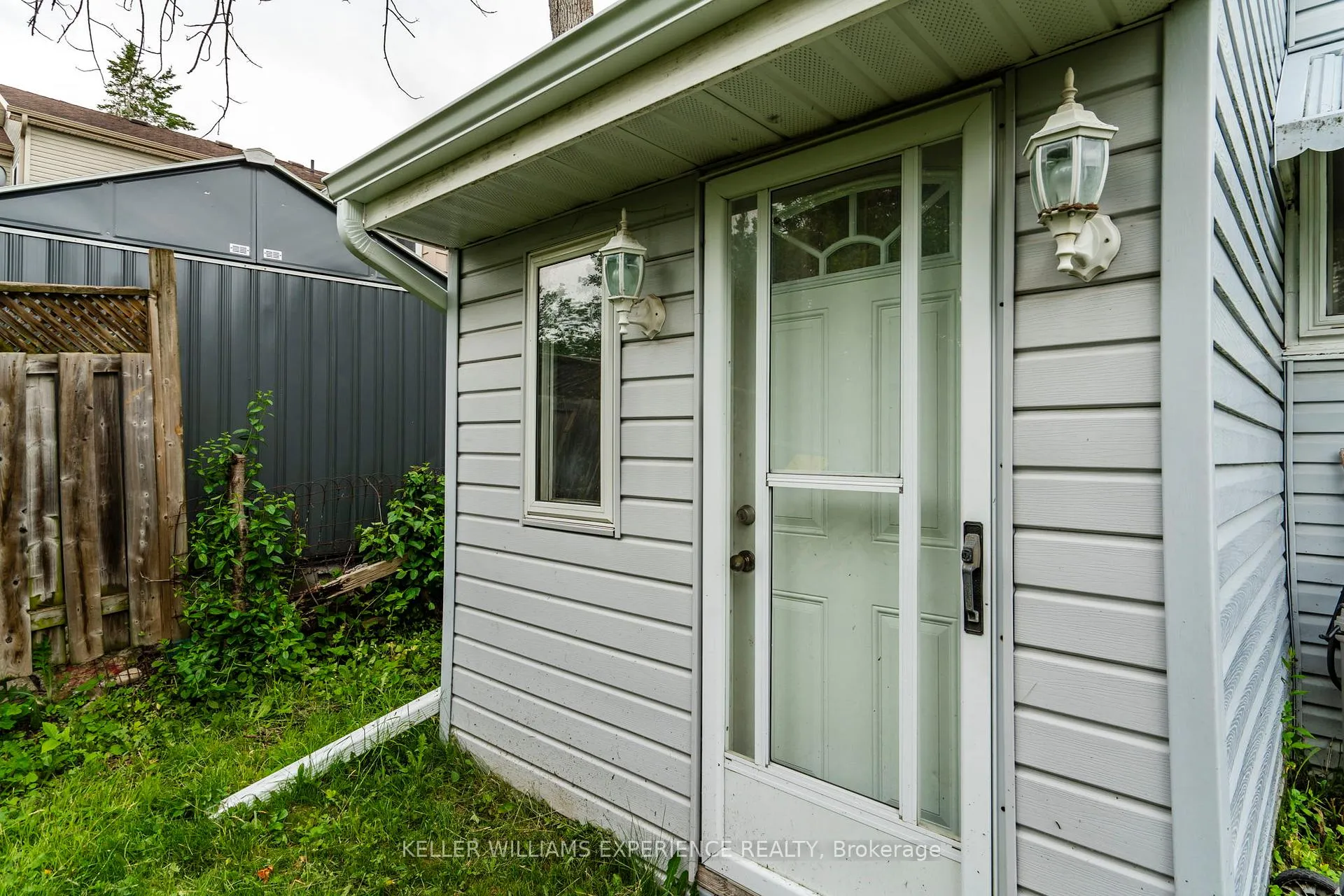 Photo 16 of 10 Argyle Avenue, Orillia — HOMEH