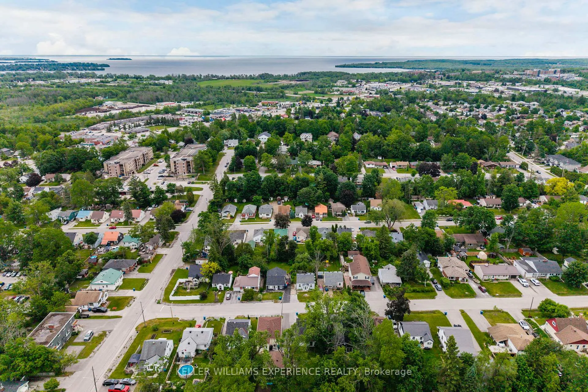 Photo 20 of 10 Argyle Avenue, Orillia — HOMEH