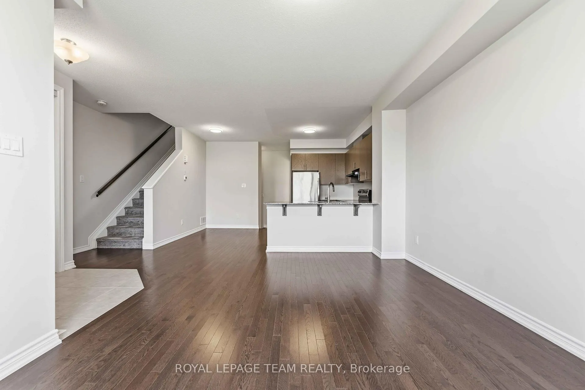 Photo 6 of 1184 Chapman Mills Drive, Ottawa, Barrhaven - Heritage Park — HOMEH