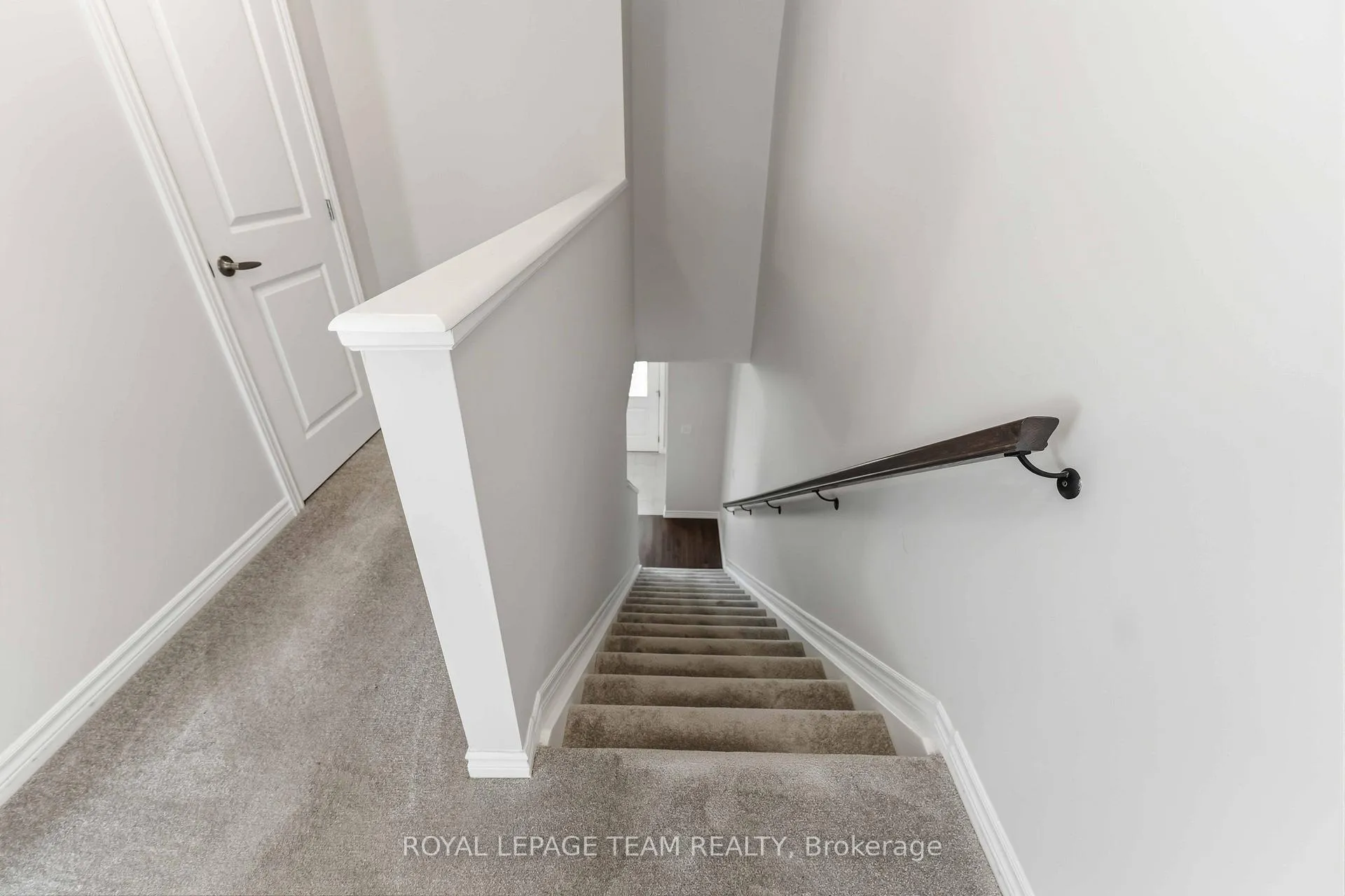 Photo 10 of 1184 Chapman Mills Drive, Ottawa, Barrhaven - Heritage Park — HOMEH