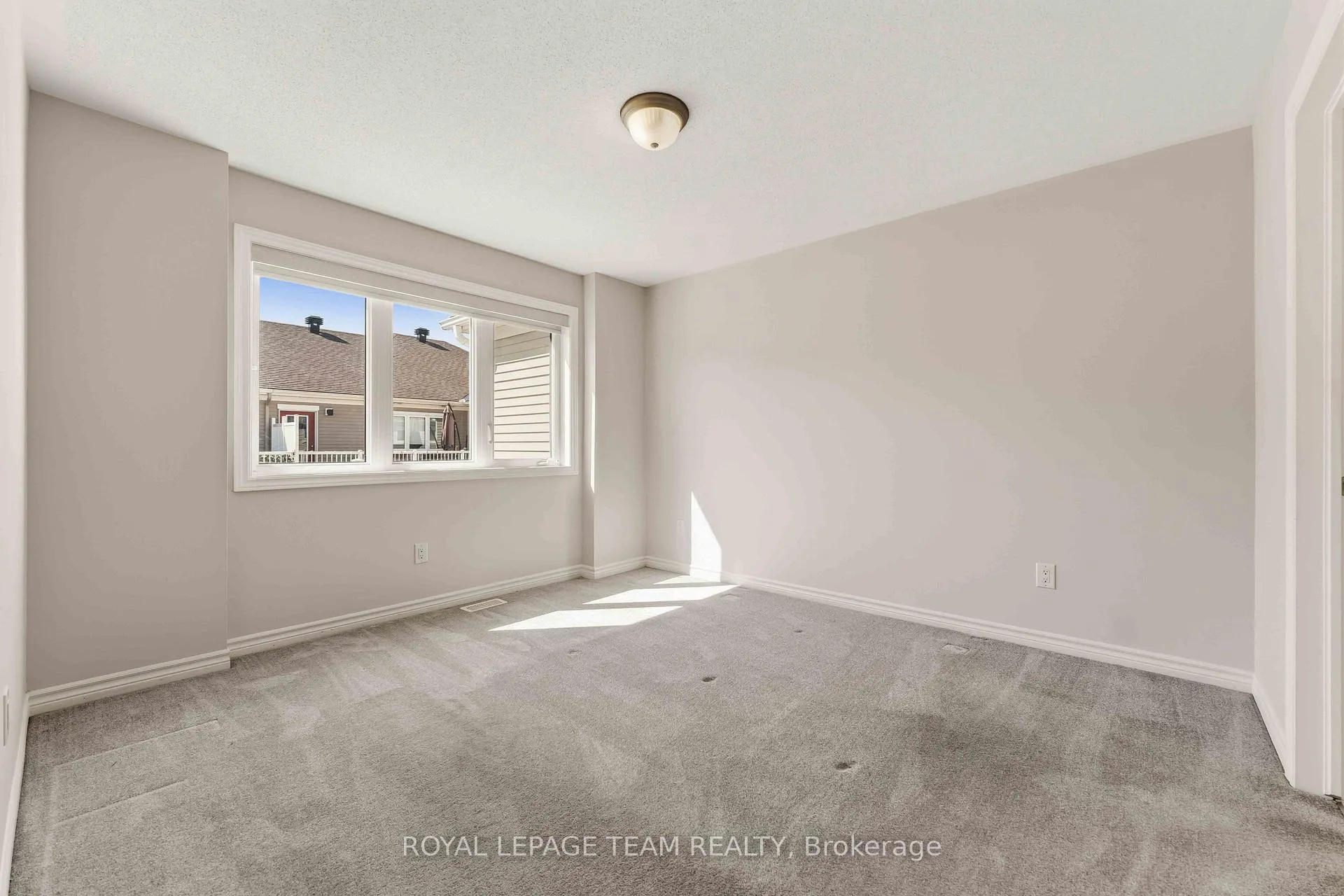 Photo 12 of 1184 Chapman Mills Drive, Ottawa, Barrhaven - Heritage Park — HOMEH