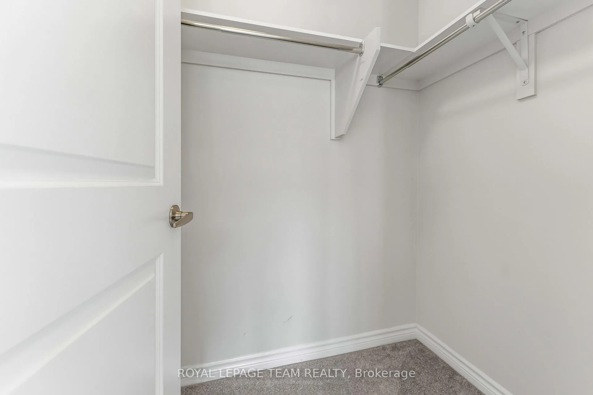 Photo 13 of 1184 Chapman Mills Drive, Ottawa, Barrhaven - Heritage Park — HOMEH