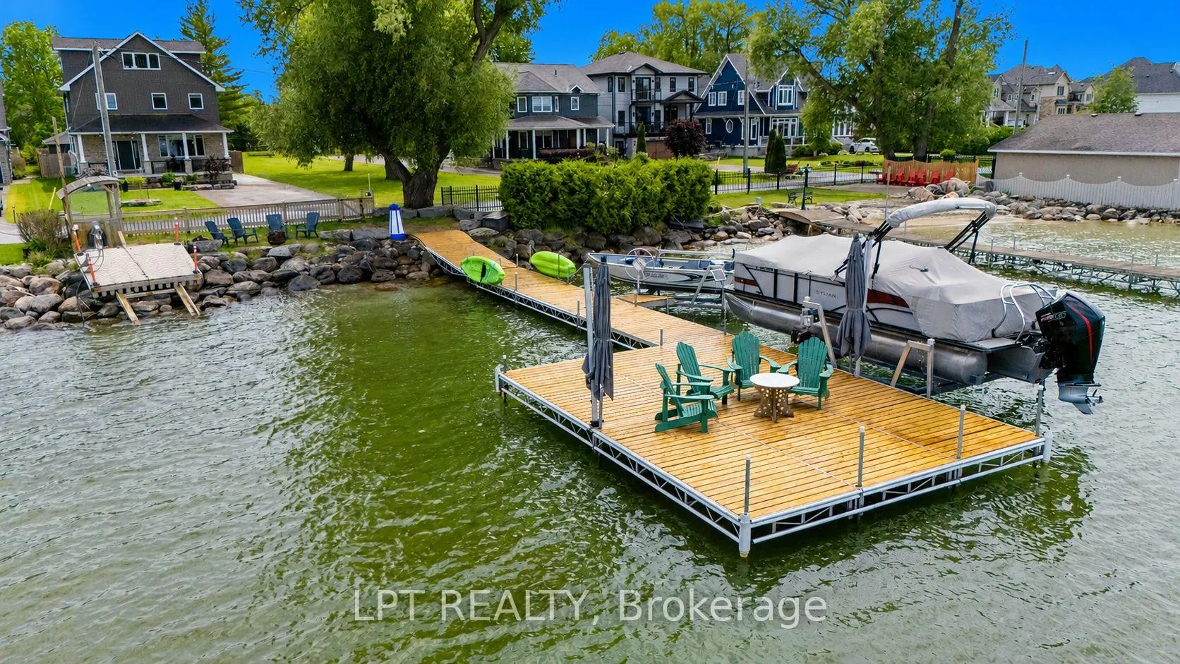 Photo 2 of 165 Lake Drive E, Georgina, Historic Lakeshore Communities — HOMEH
