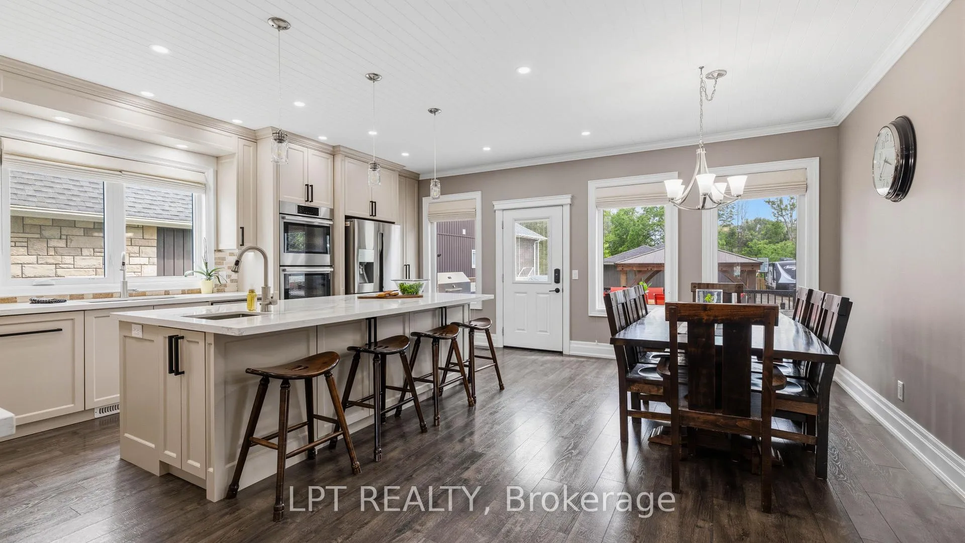 Photo 10 of 165 Lake Drive E, Georgina, Historic Lakeshore Communities — HOMEH