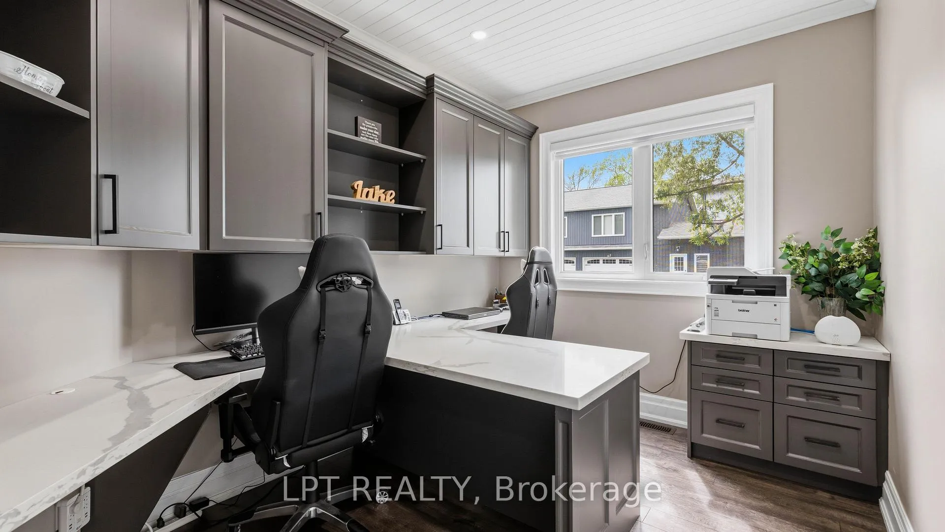 Photo 15 of 165 Lake Drive E, Georgina, Historic Lakeshore Communities — HOMEH