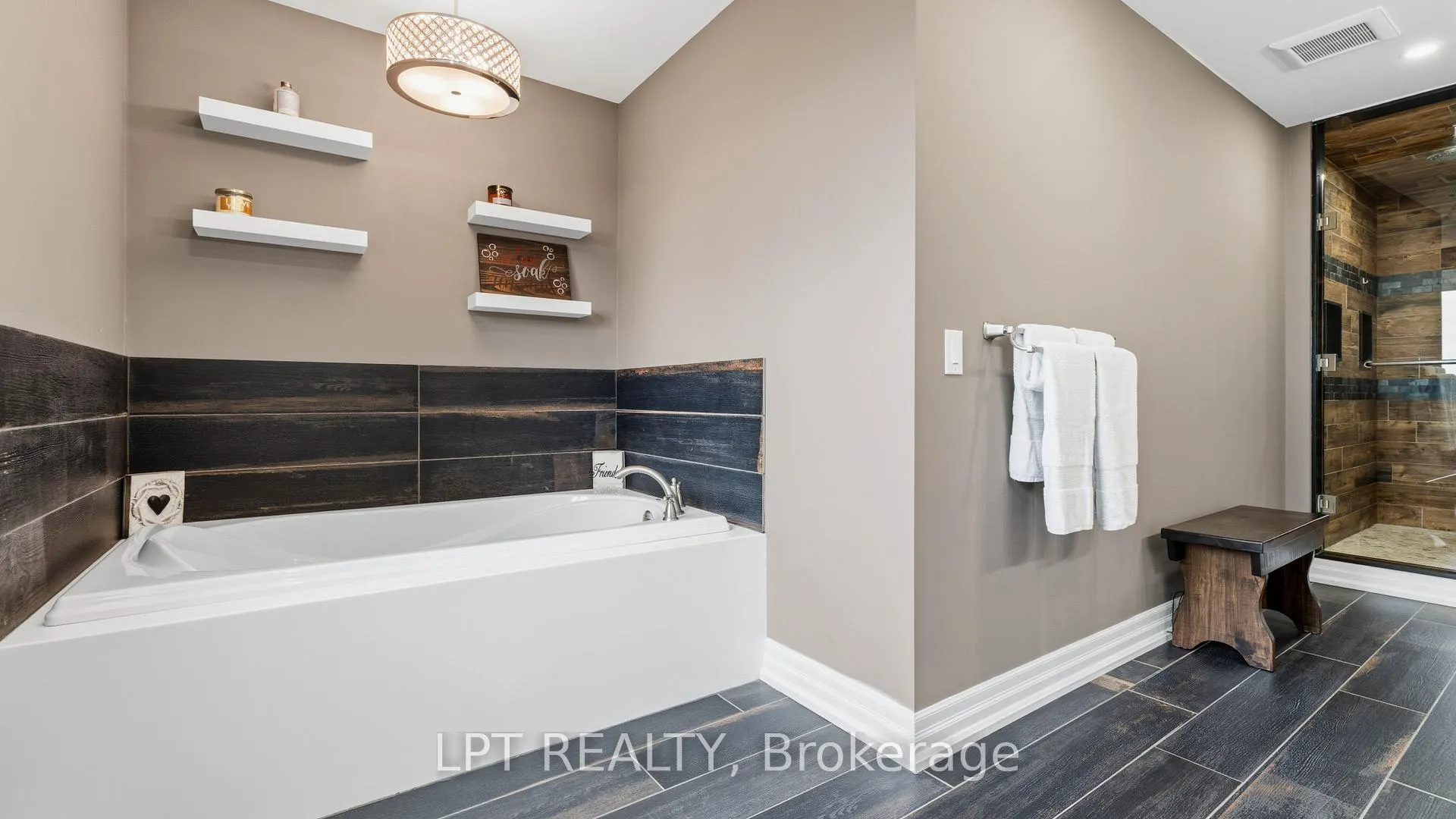 Photo 52 of 165 Lake Drive E, Georgina, Historic Lakeshore Communities — HOMEH