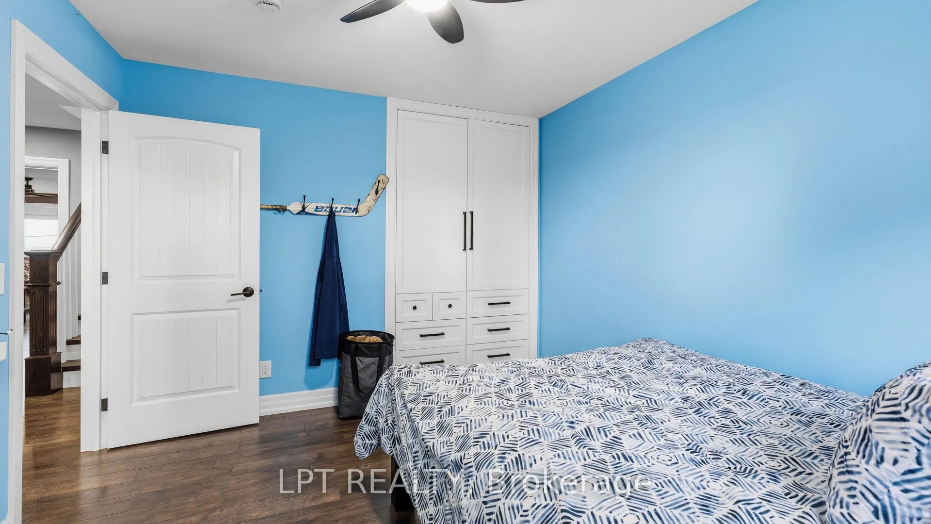 Photo 29 of 165 Lake Drive E, Georgina, Historic Lakeshore Communities — HOMEH