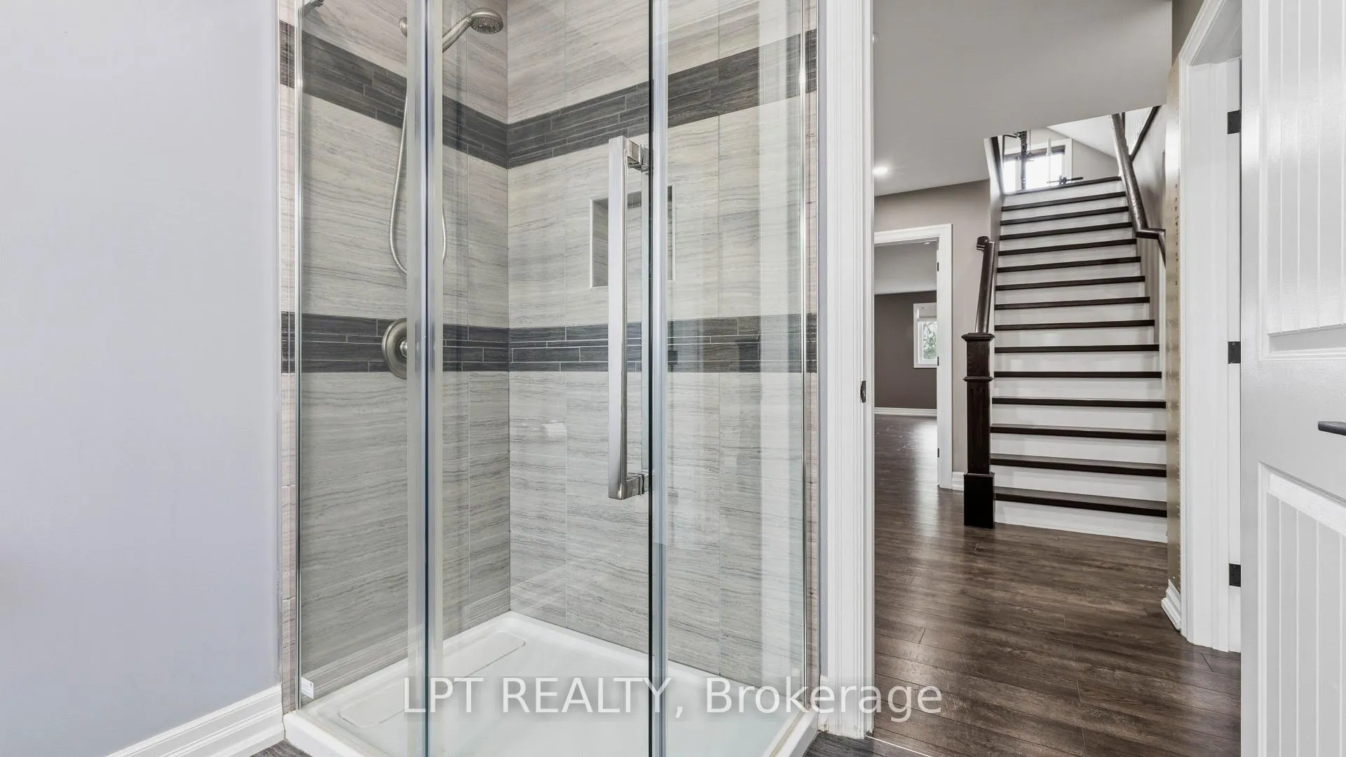 Photo 53 of 165 Lake Drive E, Georgina, Historic Lakeshore Communities — HOMEH