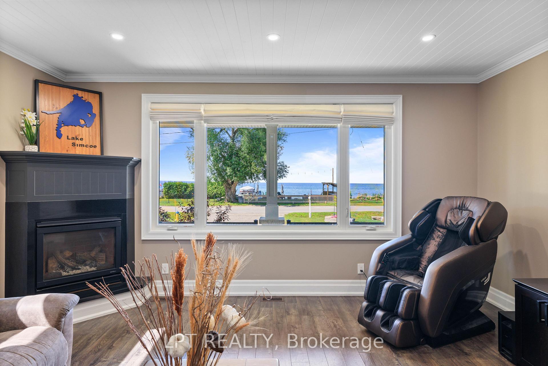 Photo 7 of 165 Lake Drive E, Georgina, Historic Lakeshore Communities — HOMEH