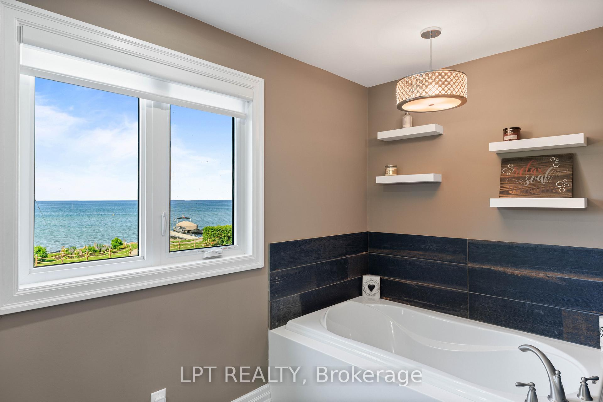 Photo 24 of 165 Lake Drive E, Georgina, Historic Lakeshore Communities — HOMEH